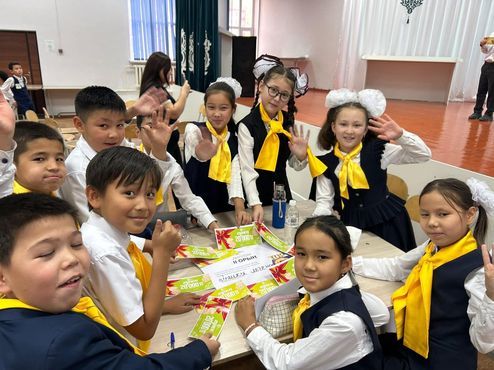 Образовательный центр «Зердели» и школа № 130 организовали олимпиаду по математике «Поколение Зердели» среди учащихся 5-х классов.